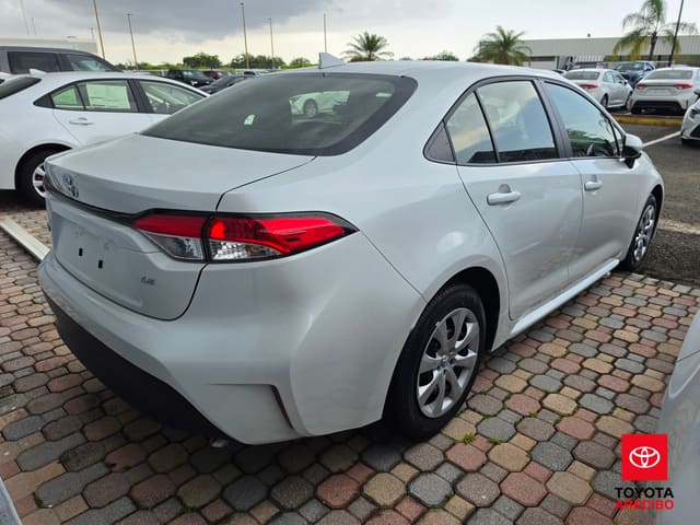 Toyota Corolla LE 2026