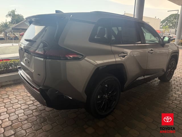 Toyota RAV4 SE 2026