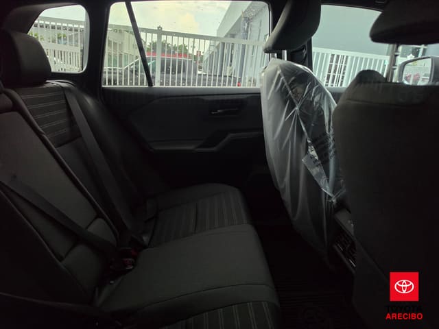 Toyota RAV4 SE 2026