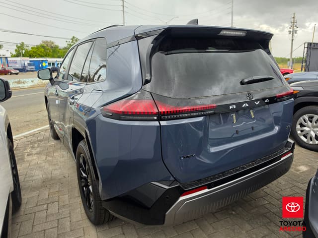 Toyota RAV4 SE 2026