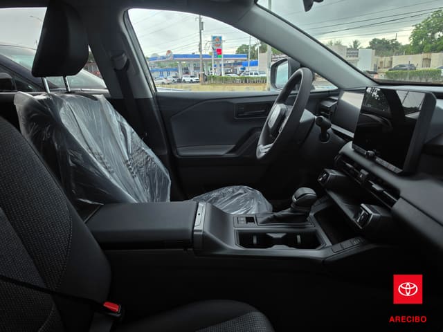 Toyota RAV4 LE 2026
