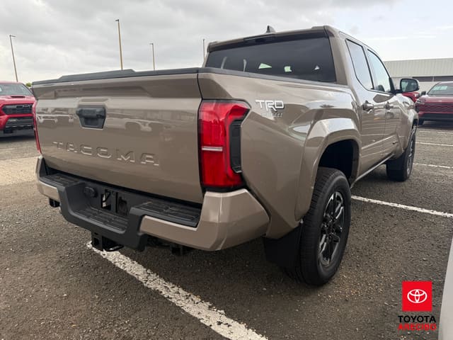 Toyota Tacoma 2WD SR5 2026