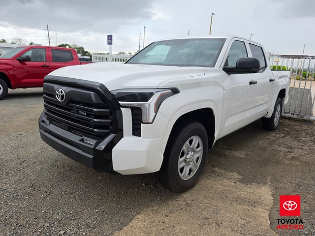 Toyota Tundra 4WD SR 2026