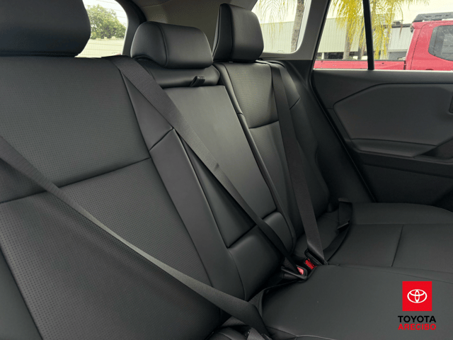 Toyota RAV4 XLE Premium 2026