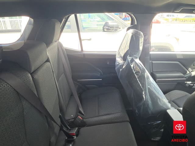 Toyota 4Runner SR5 2026