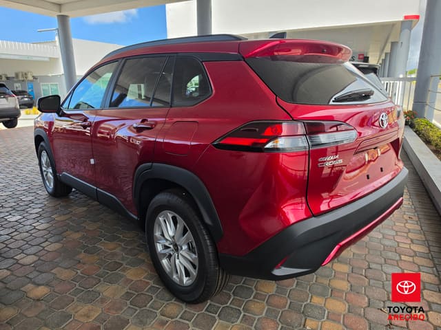 Toyota Corolla Cross LE 2026