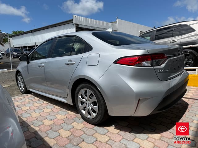 Toyota Corolla LE 2026