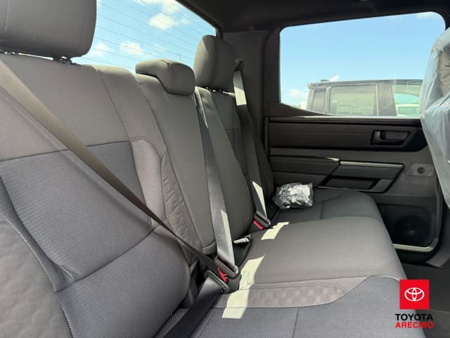 Toyota Tundra 4WD SR 2026