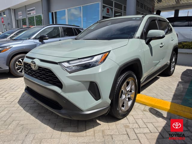 Toyota RAV4 XLE 2023