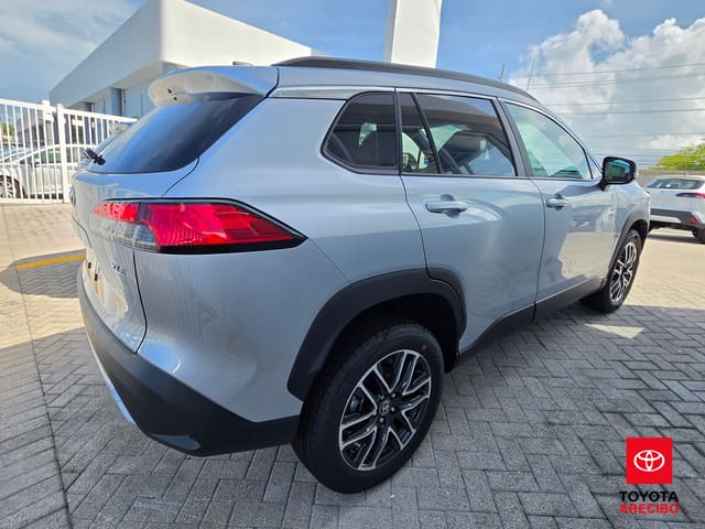 Toyota Corolla Cross XLE 2026