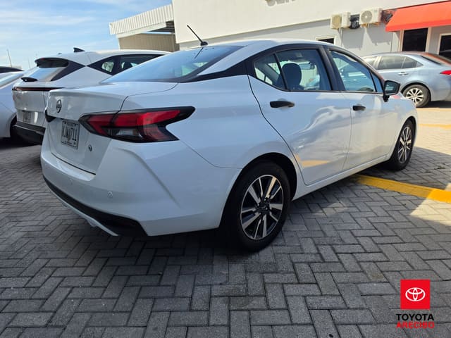 Nissan Versa S 2024