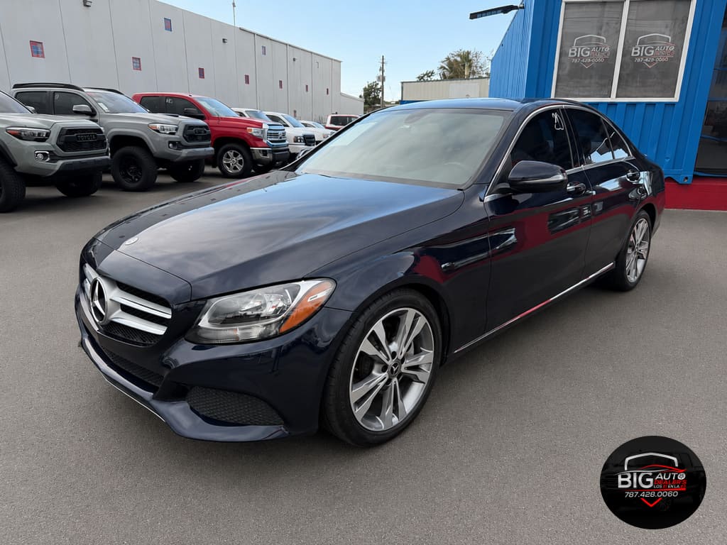 2018 Mercedes-Benz C-Class C300's photo
