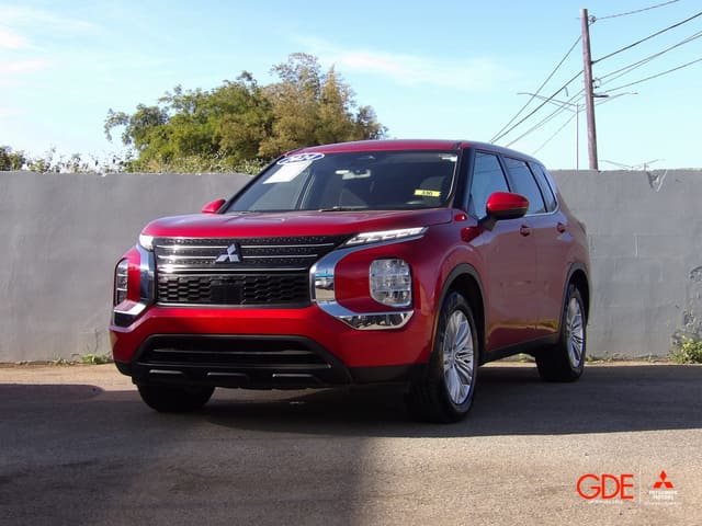 2024 Mitsubishi Outlander ES