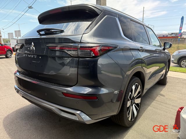 2026 Mitsubishi Outlander SEL