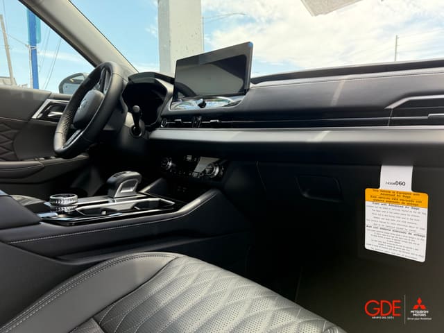 2026 Mitsubishi Outlander SEL