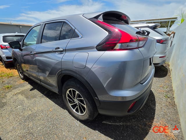 2025 Mitsubishi ECLIPSE CROSS ES