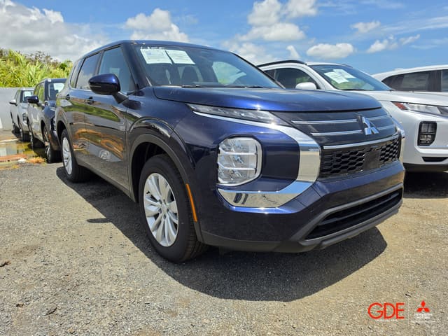 2026 Mitsubishi Outlander ES