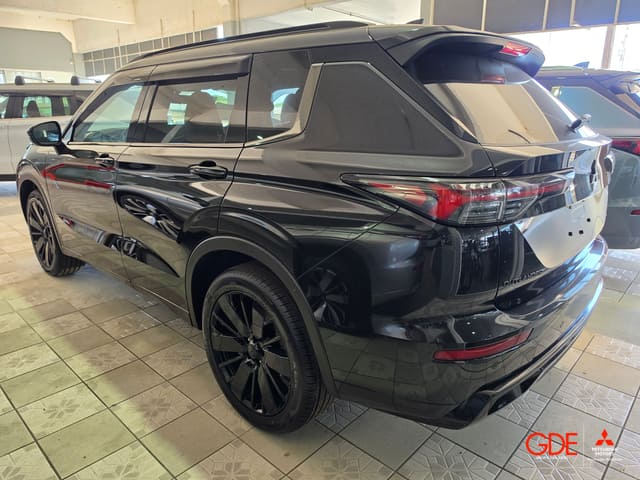 2026 Mitsubishi Outlander SEL