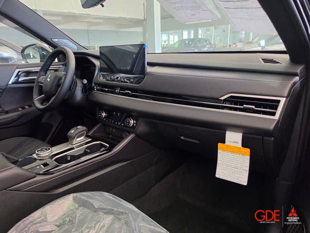 2026 Mitsubishi Outlander SEL