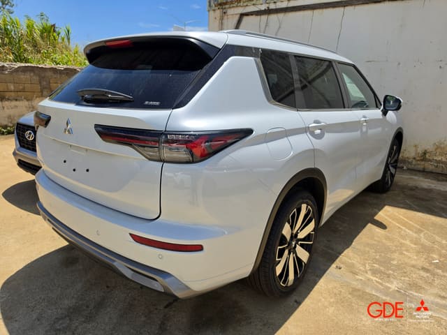 2026 Mitsubishi Outlander SEL