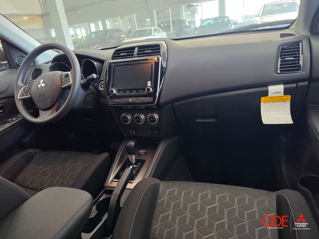 2025 Mitsubishi Outlander Sport S
