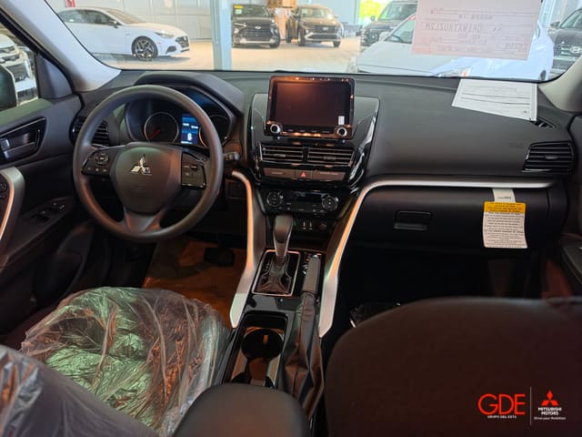 2026 Mitsubishi ECLIPSE CROSS LE