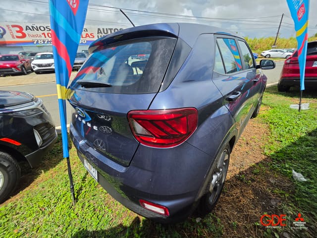 2025 Hyundai Venue SE