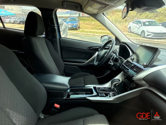2023 Mitsubishi ECLIPSE CROSS SE