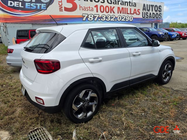 2025 Hyundai Venue SE