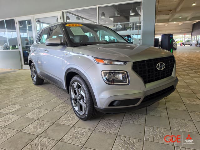 2025 Hyundai Venue SE