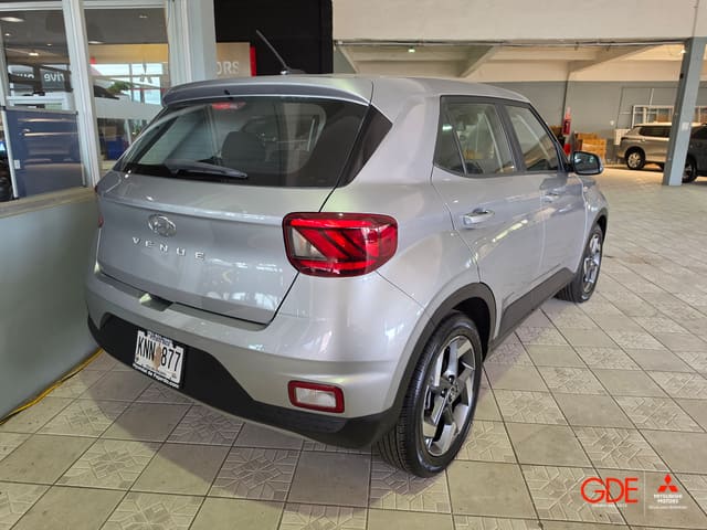 2025 Hyundai Venue SE