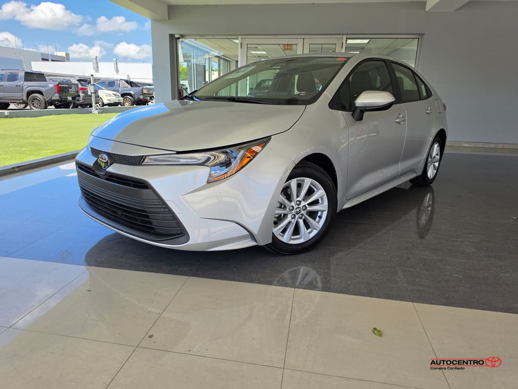 2025 Toyota Corolla LE CVT's photo