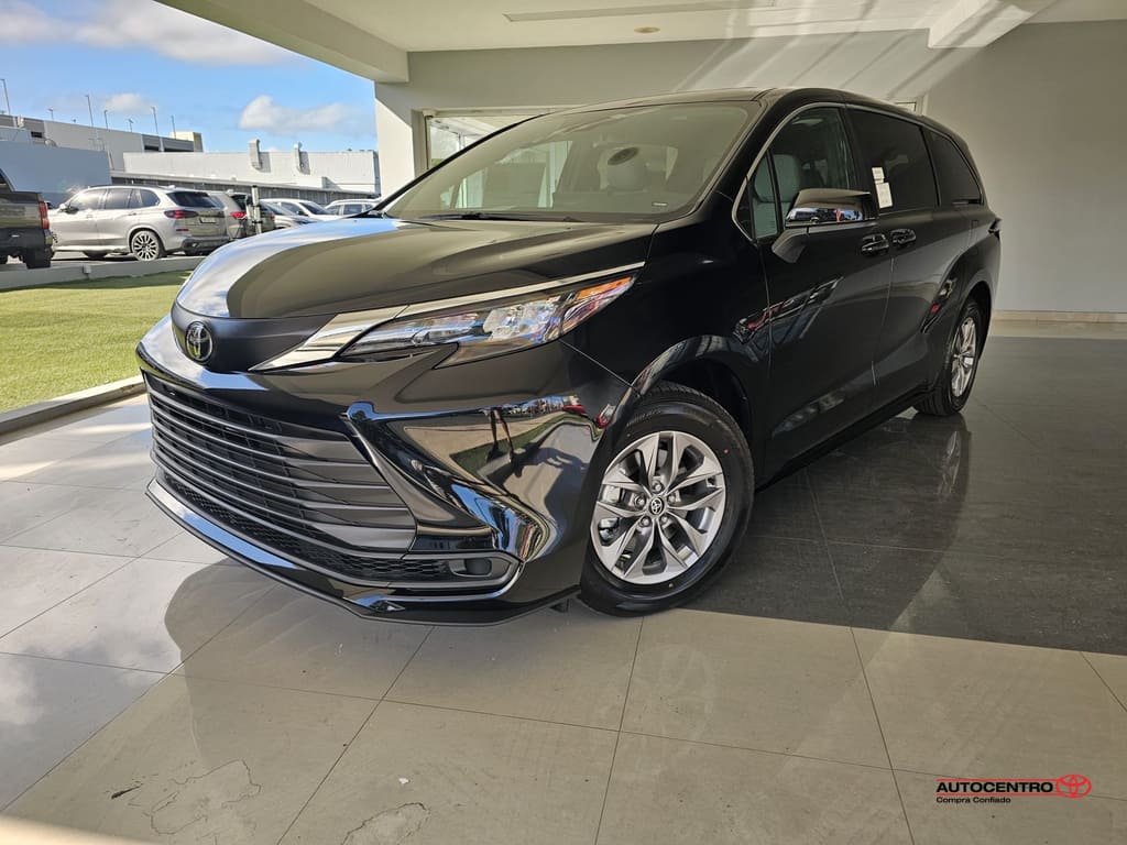 2026 Toyota Sienna LE