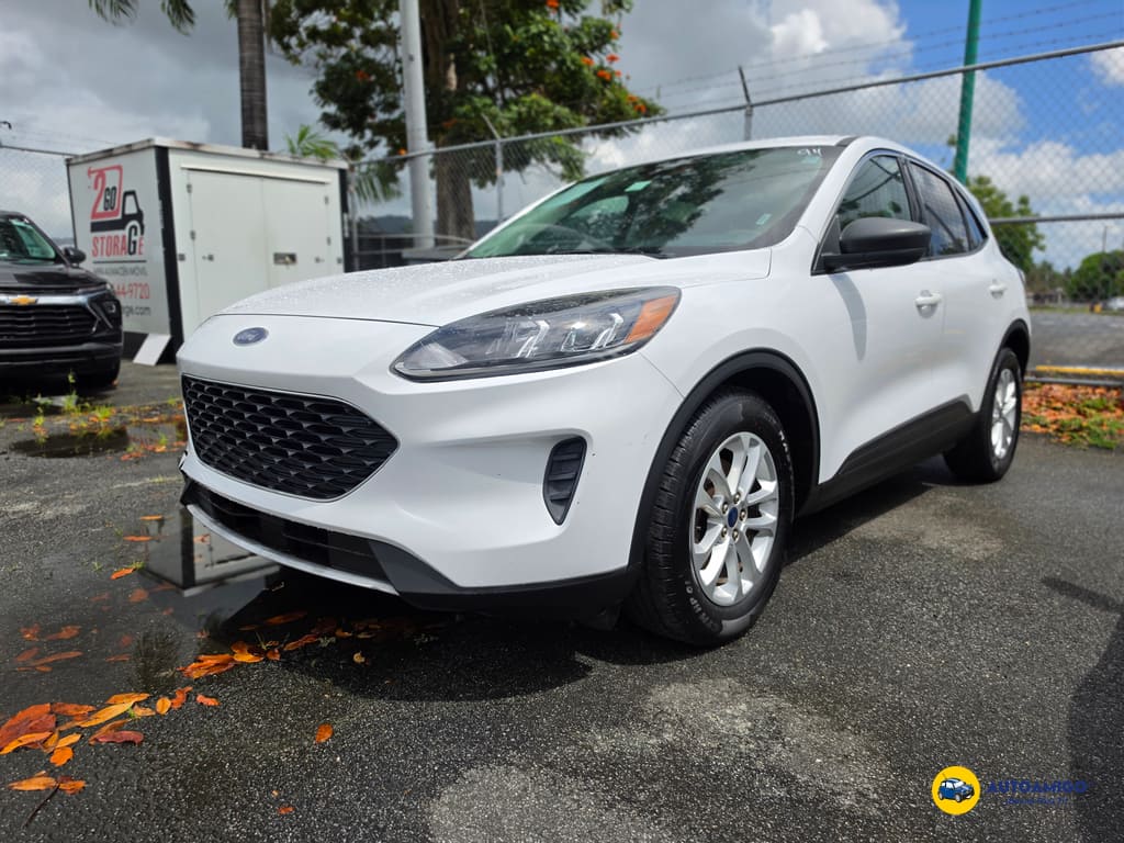 2022 Ford Escape SE FWD's photo