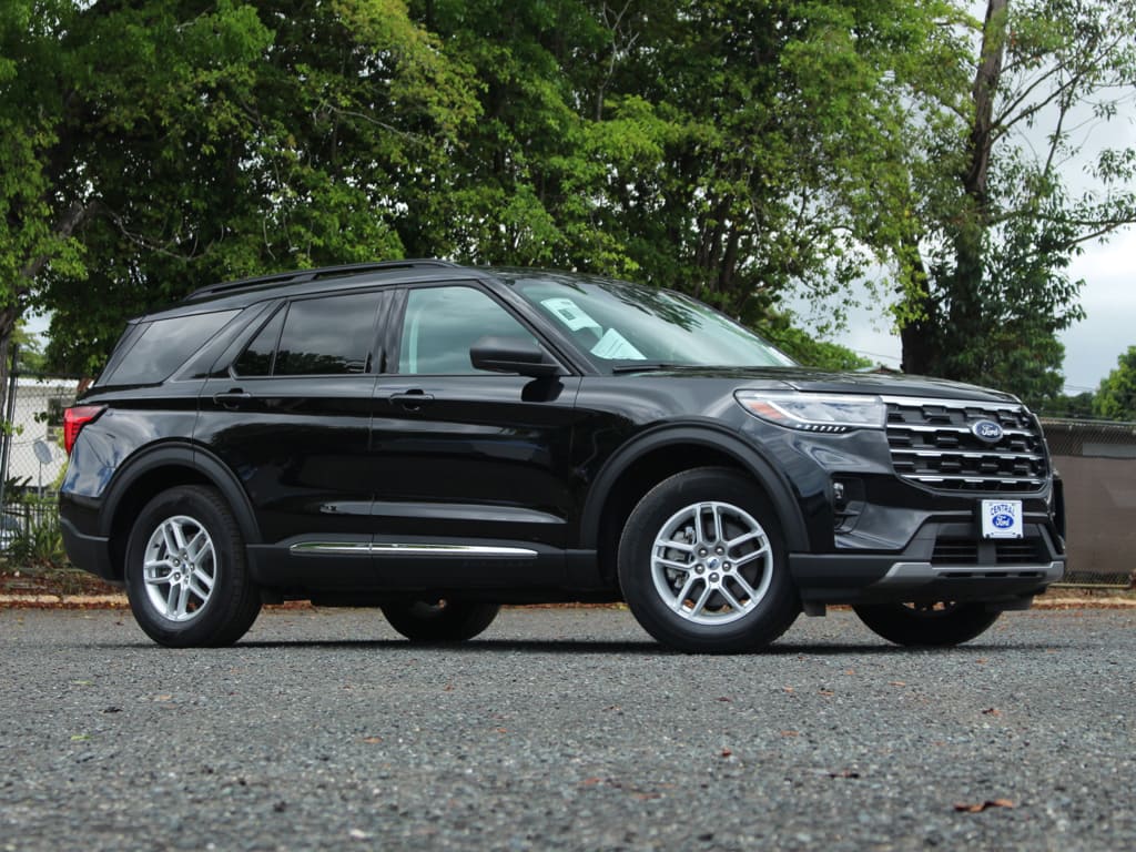 2025 Ford Explorer Active - Photo 3