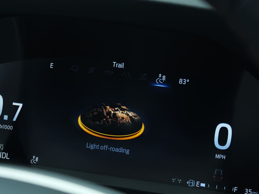 2025 Ford Explorer Active - Photo 12