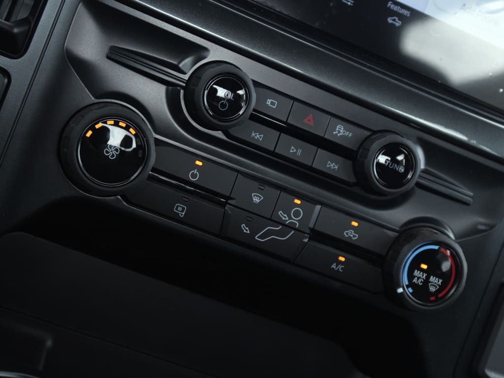 2025 Ford F-150 STX - Photo 7